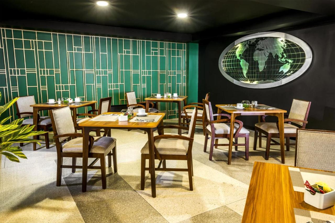 Urban Green Hotel & Suites サンホセ エクステリア 写真
